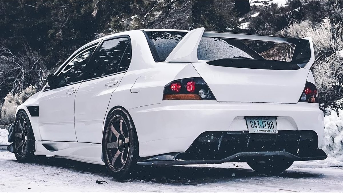 Митсубиси Лансер 9 Эво белый