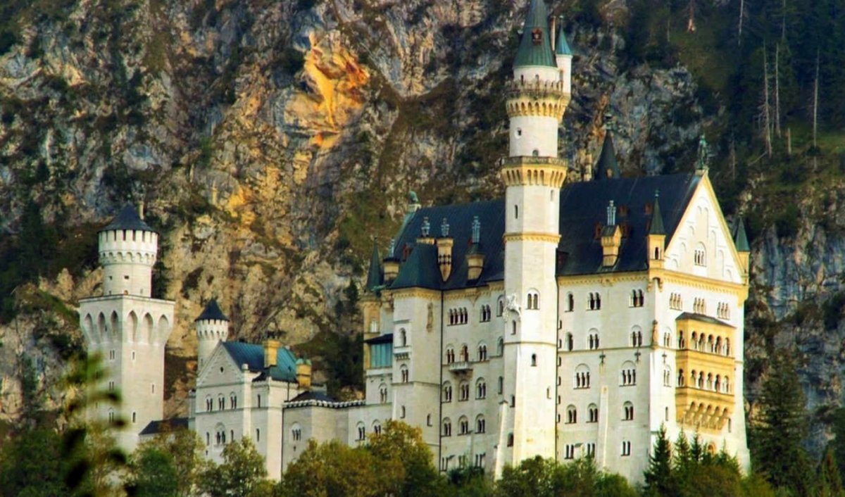 Нойшванштайн замок 1