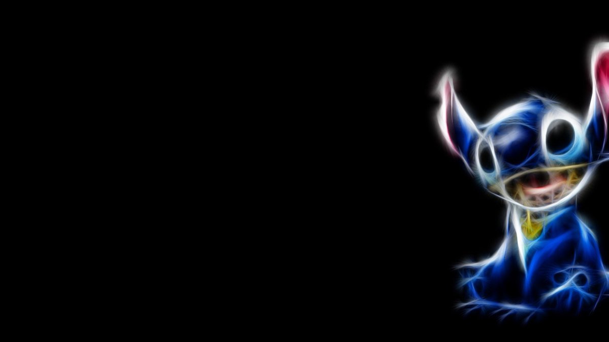 Стич на чёрном фоне