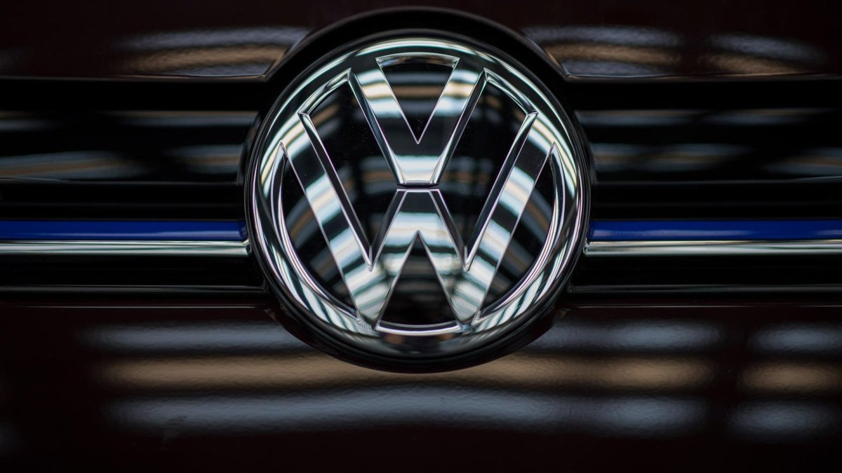 Обои Volkswagen logo