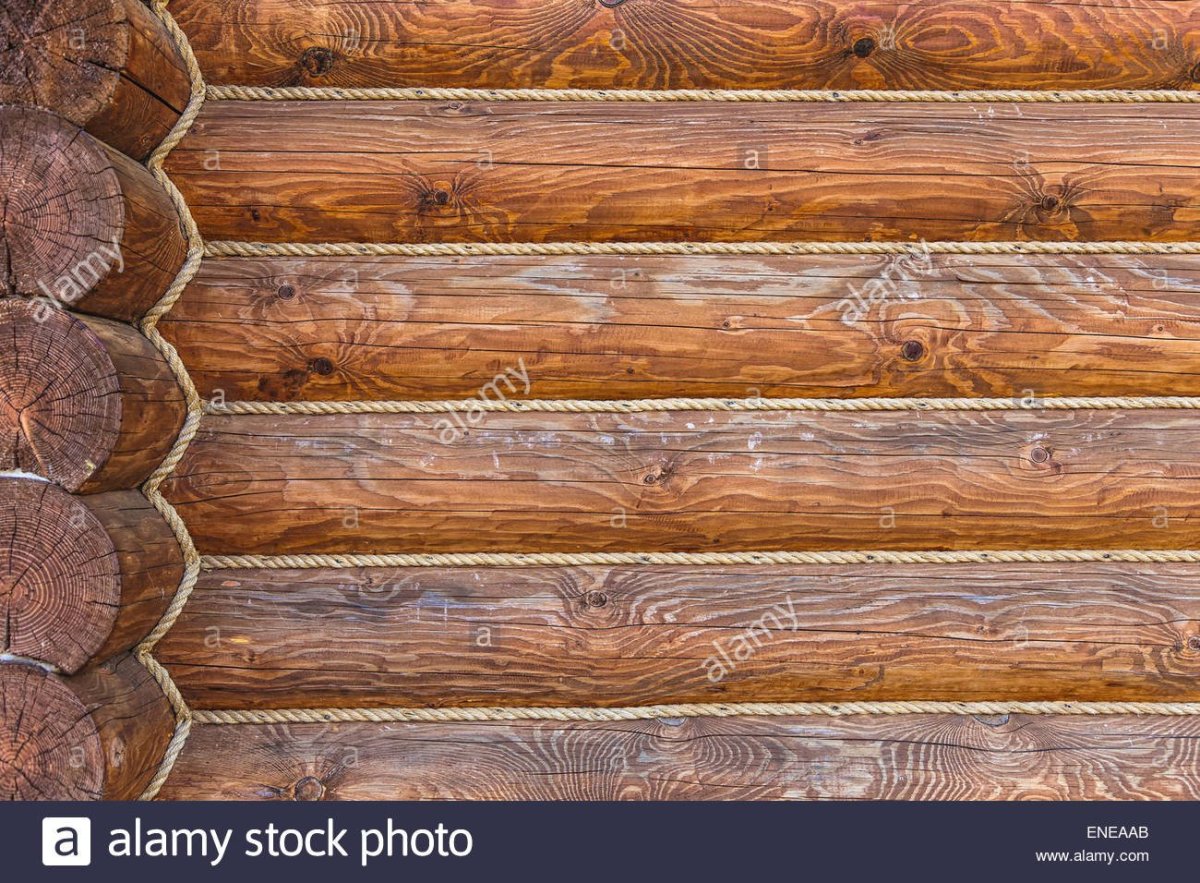 Стена сруба из бревен