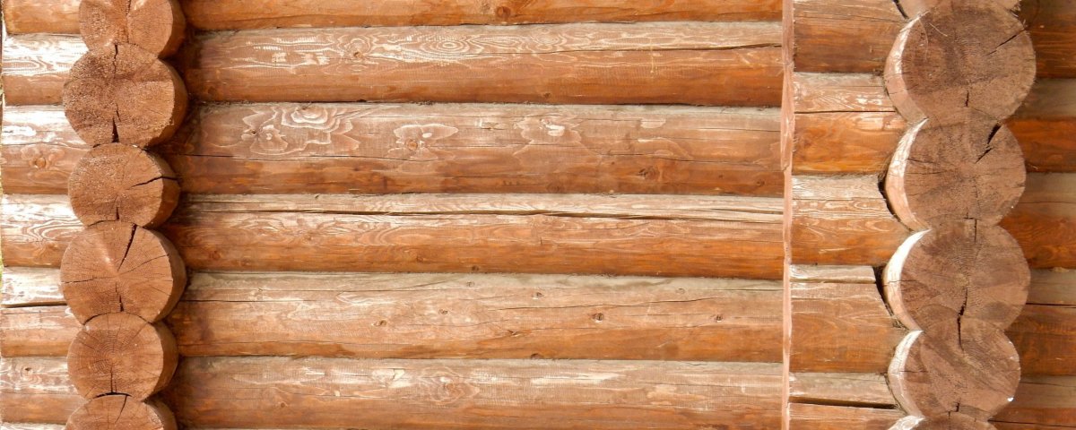 Стена из бревен