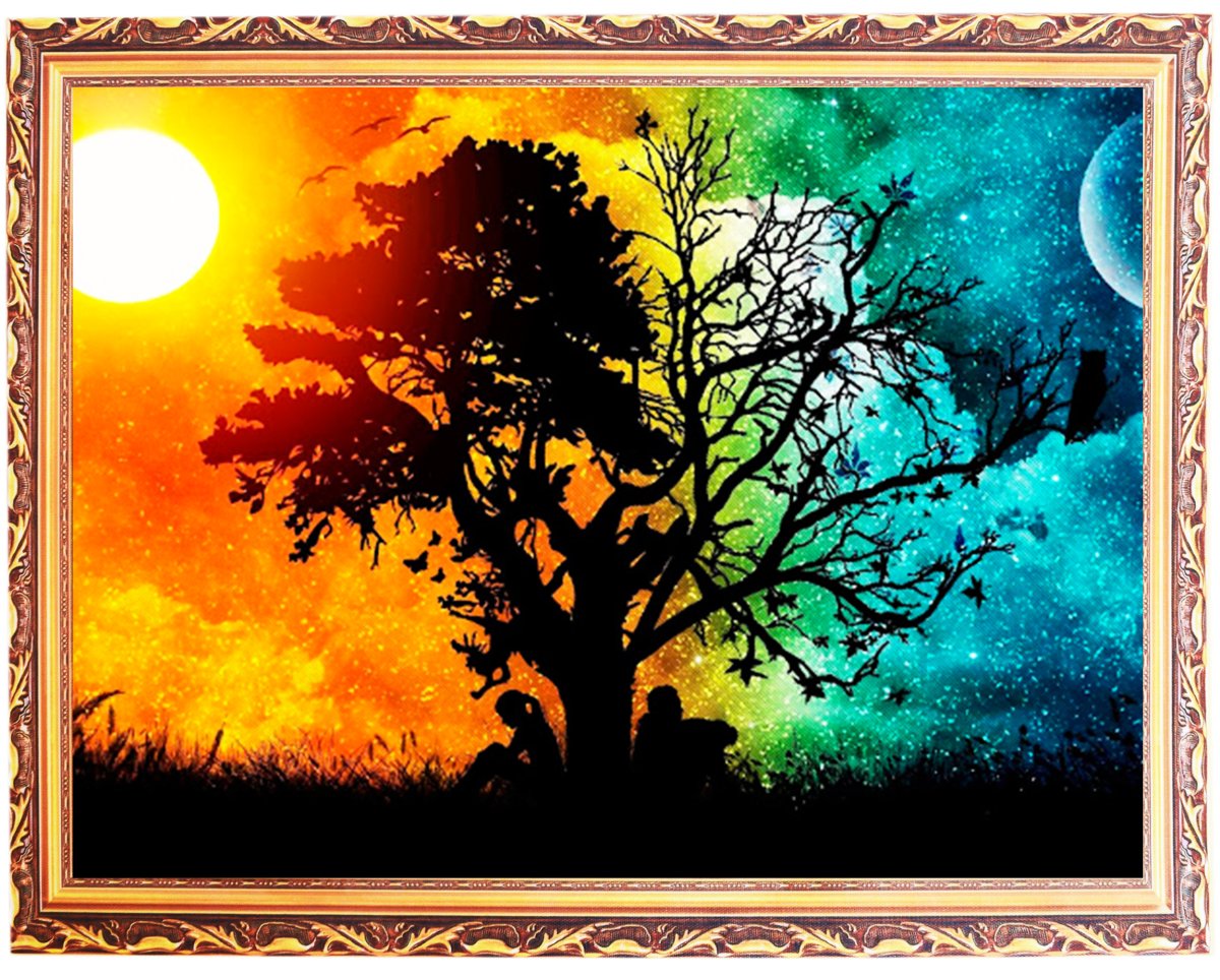 Луна на розовом небе