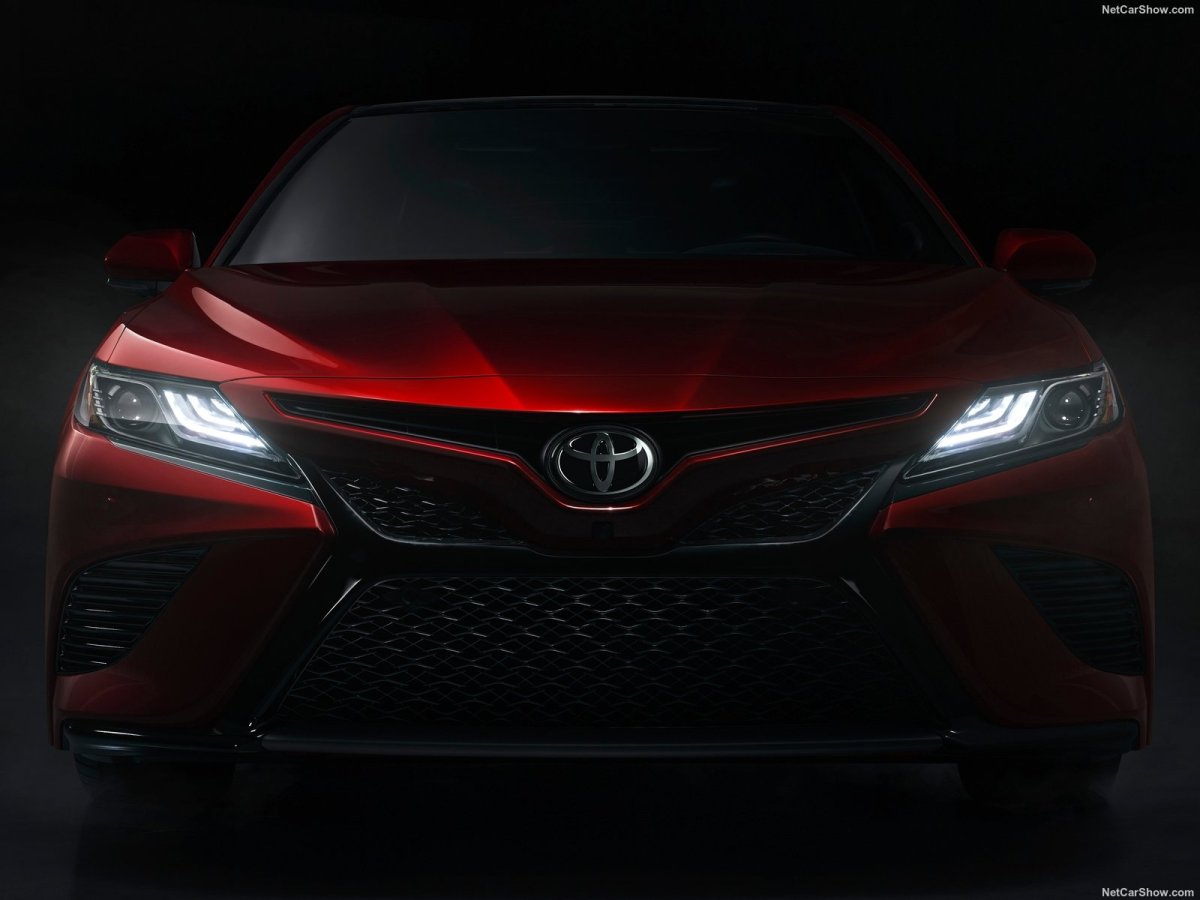 Toyota Camry 2021
