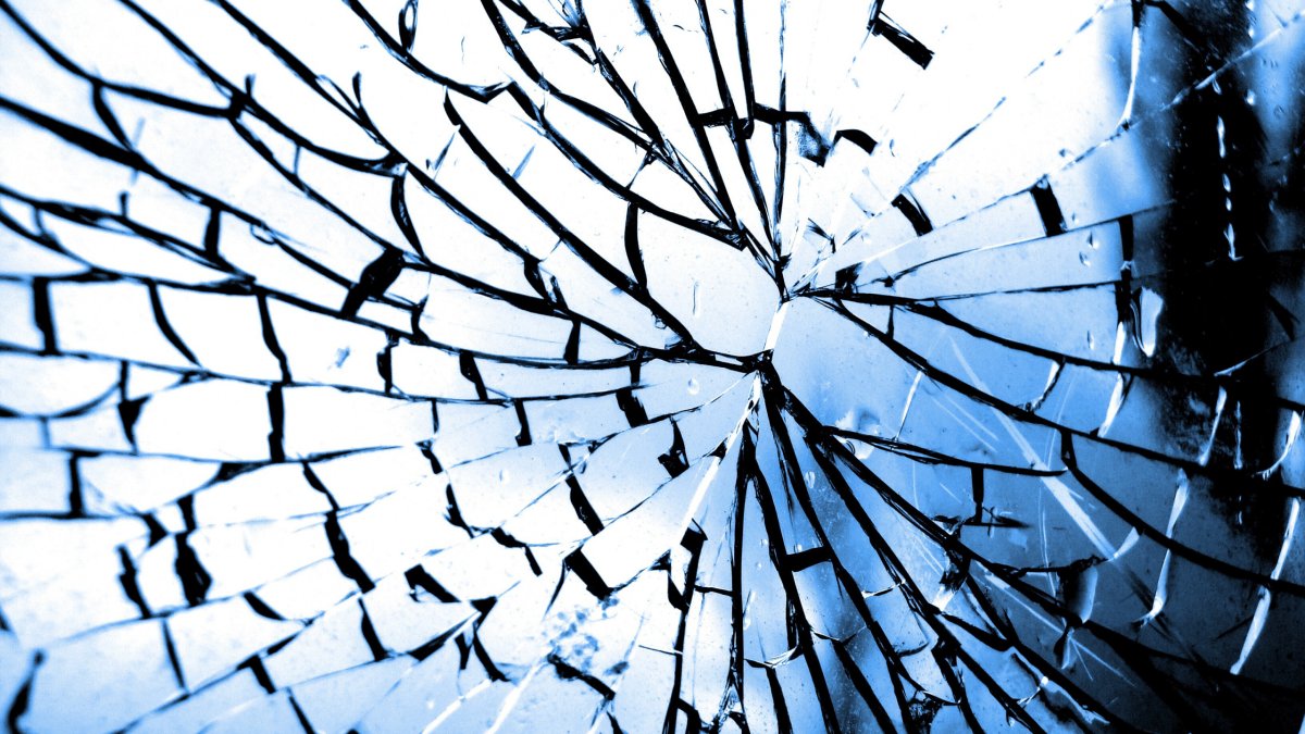 Заставка разбитый экран