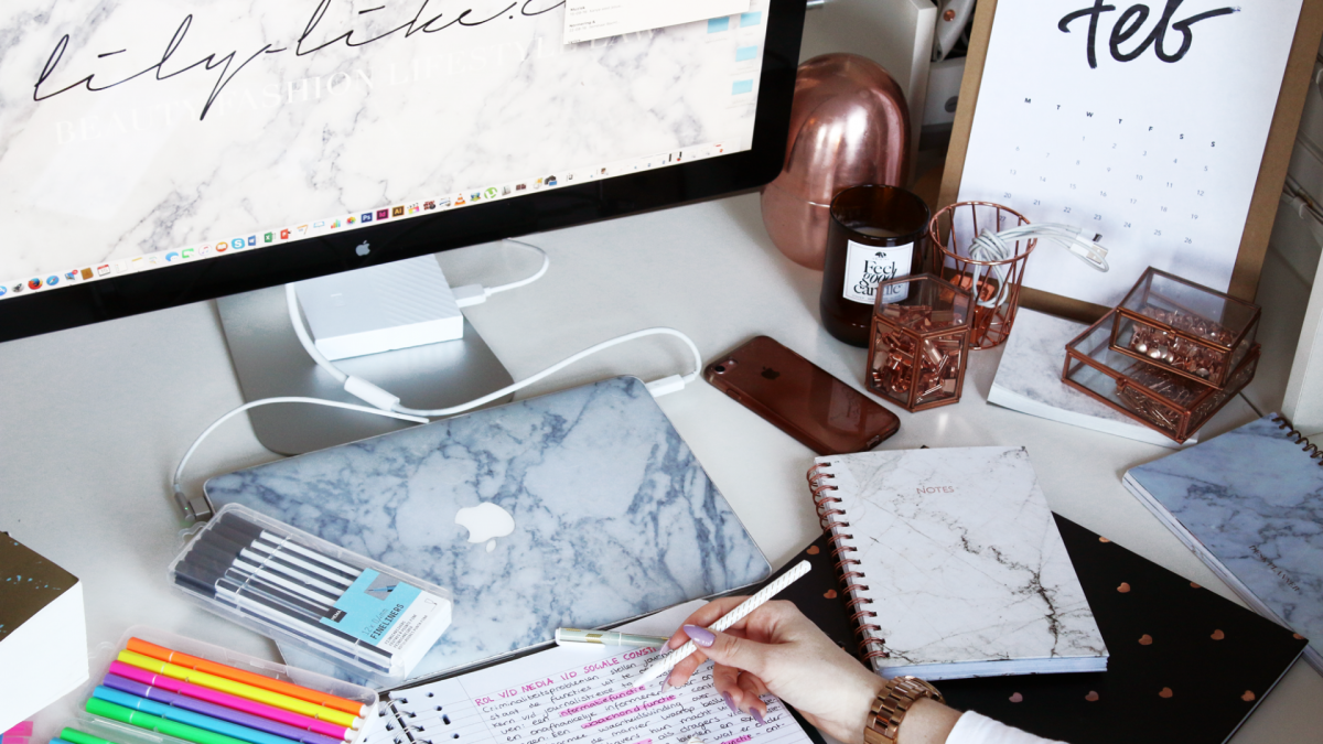 Обои с Цитатами