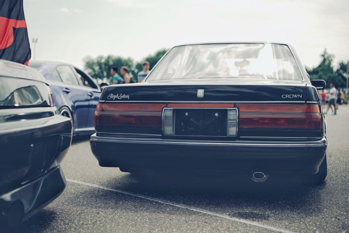 Toyota Crown s130 stance