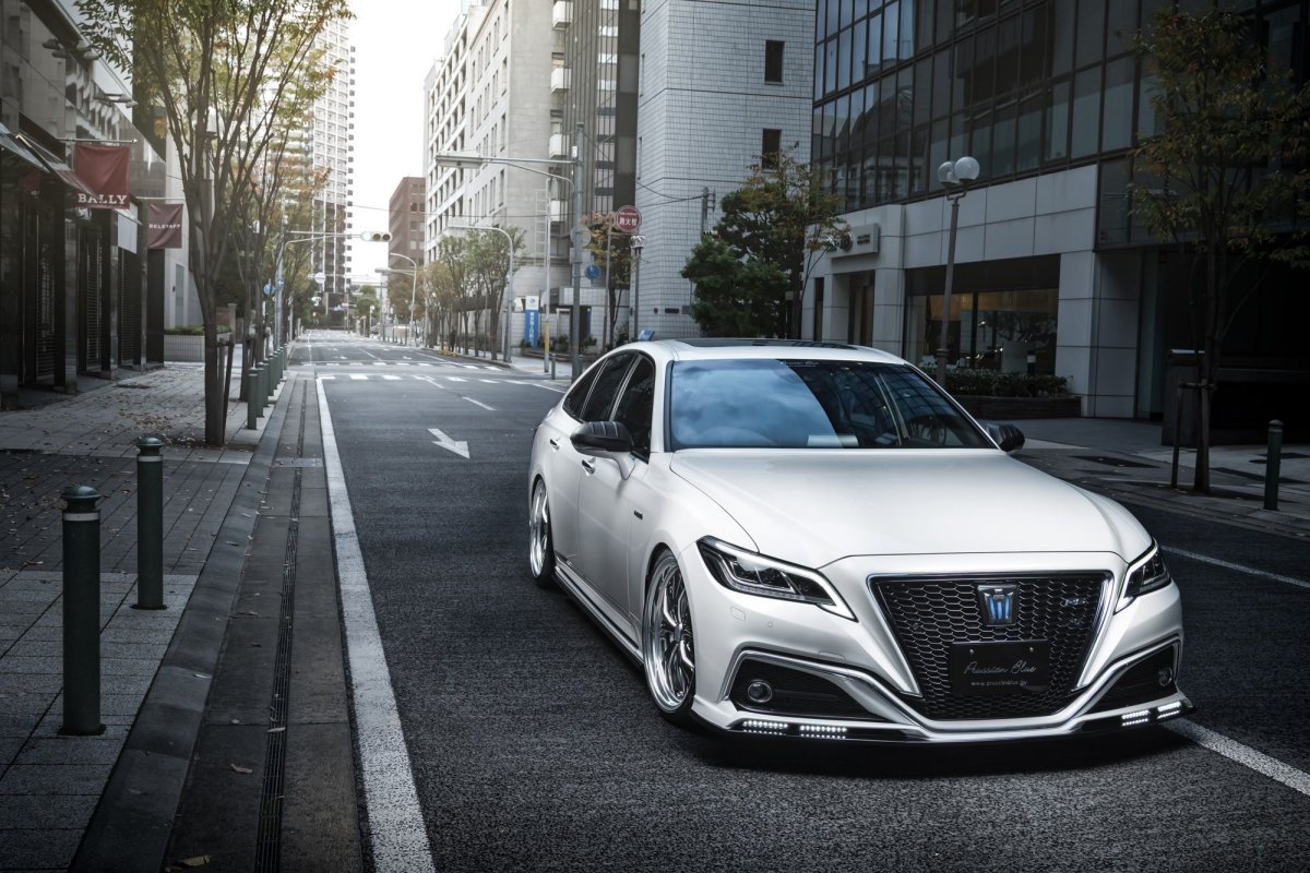 Тойота Кроун s220