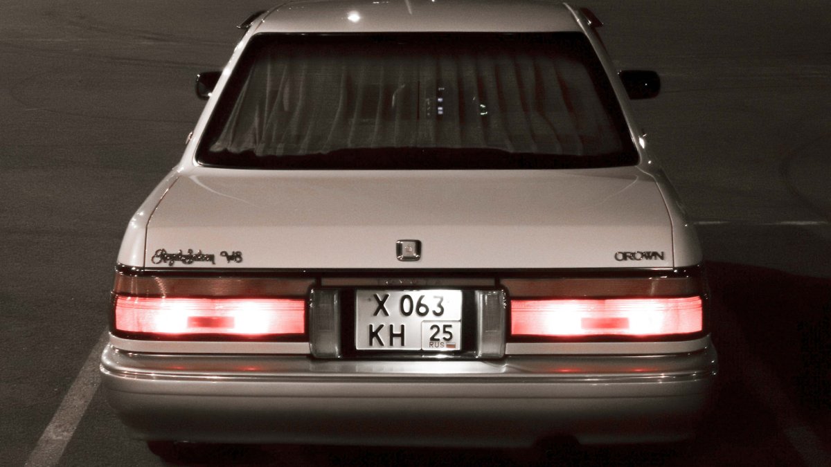 Toyota Crown фары s130
