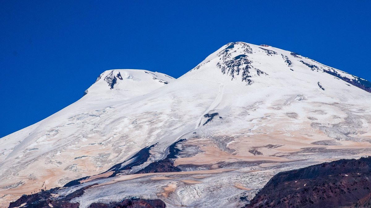 Гора Эльбрус