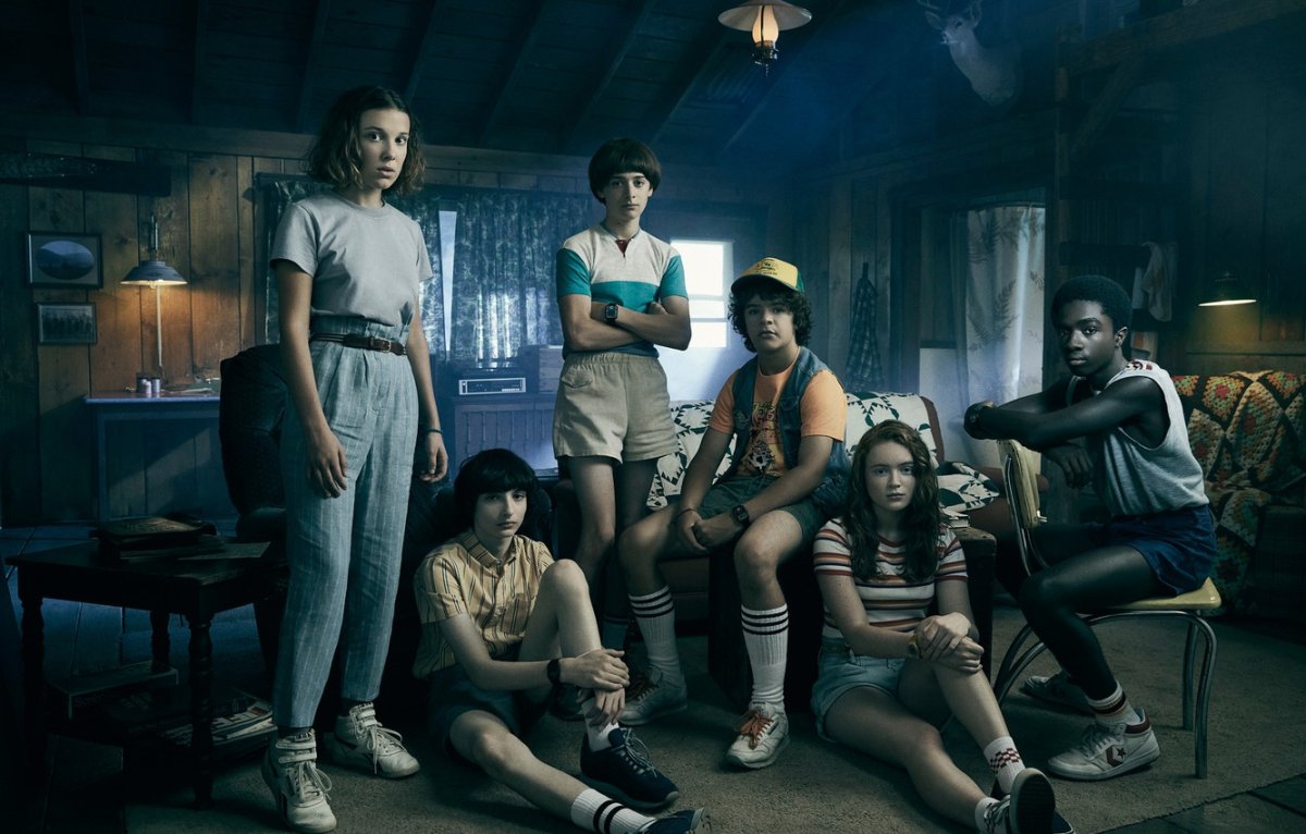 Очень странные дела лого