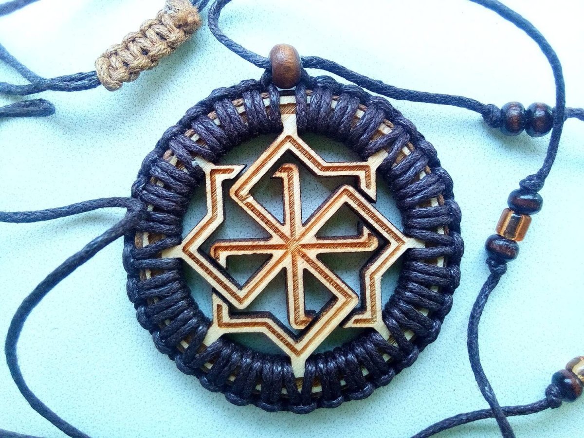 Славянский оберег от сглаза Молвинец