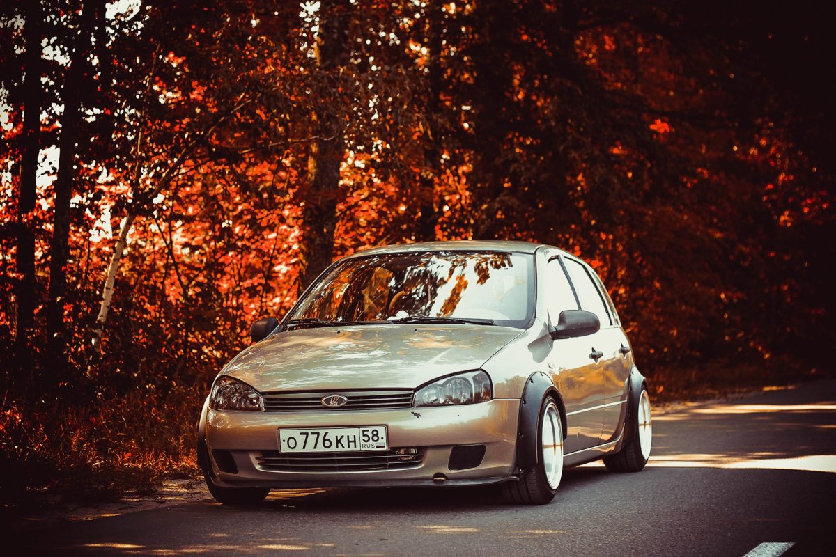 Красивая Лада Калина 1 хэтчбек