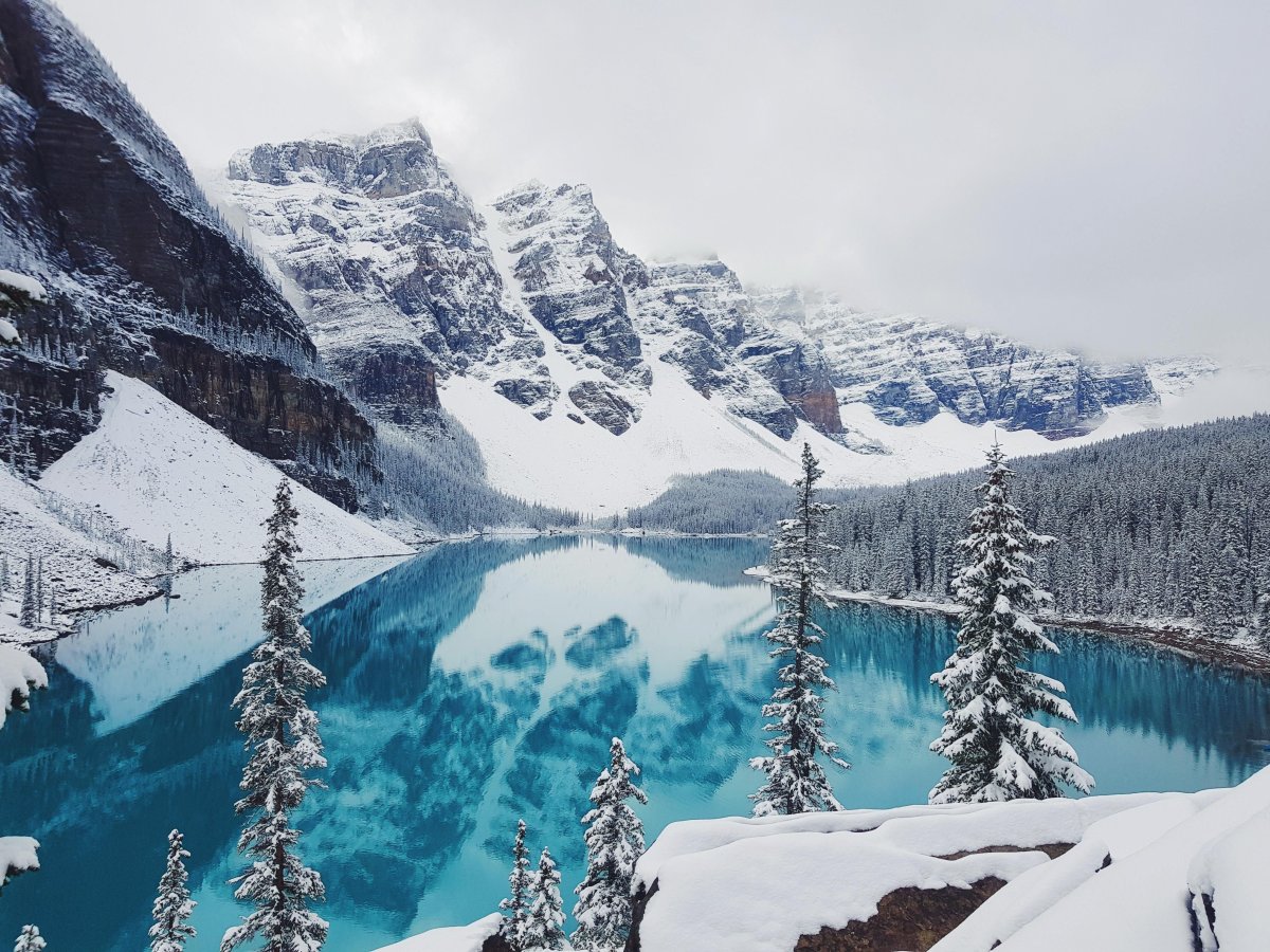 Озеро Морейн в Канаде