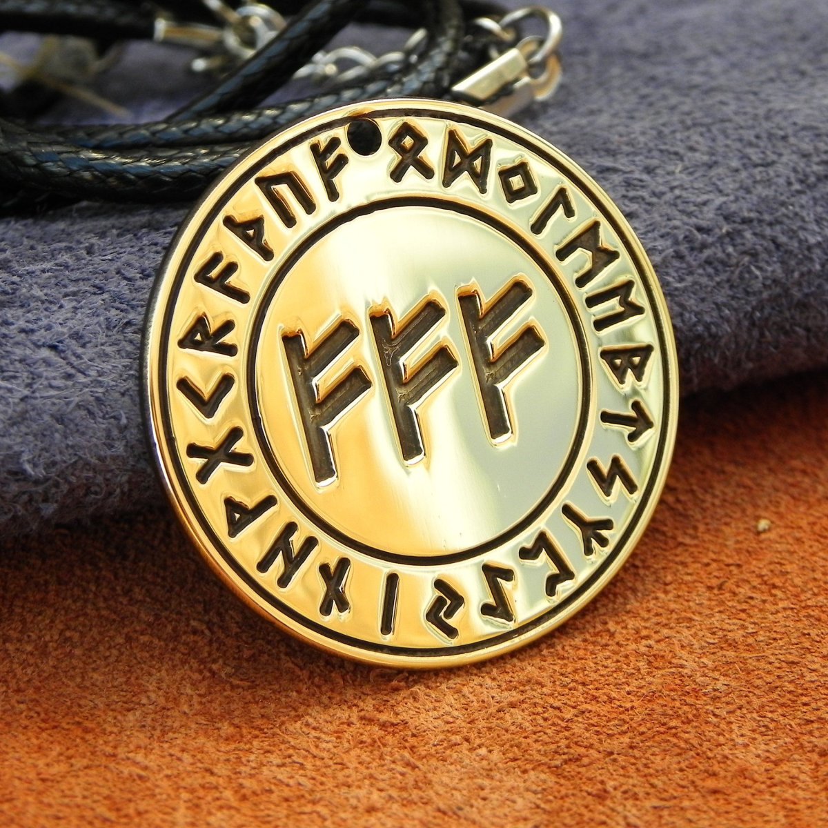 Тройная руна Феху