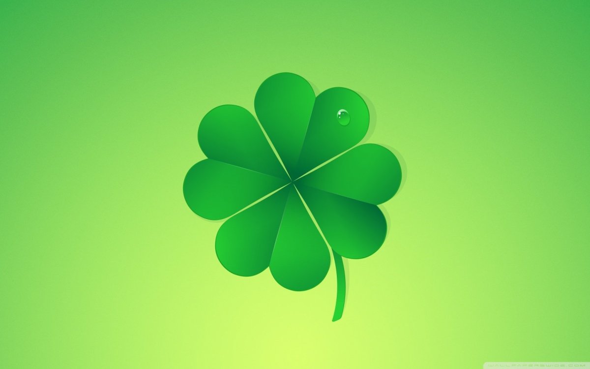 Зеленый Клевер четырехлистный