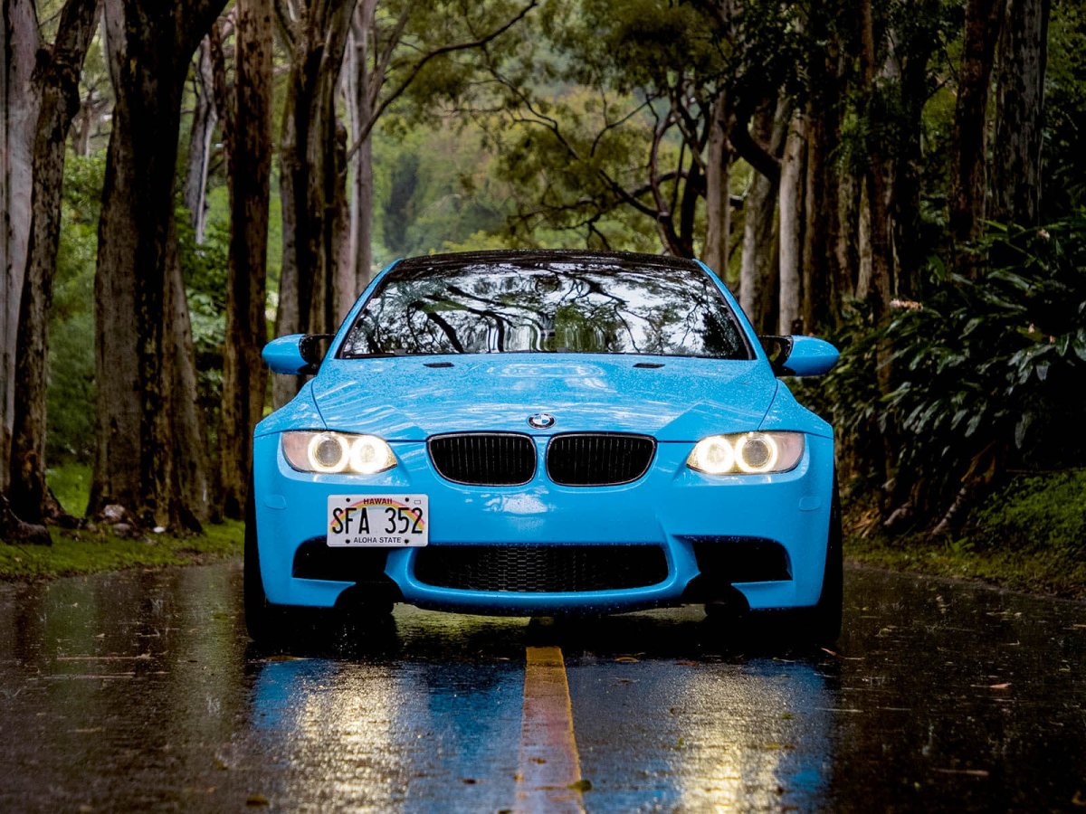 Автомобиль БМВ на визитку