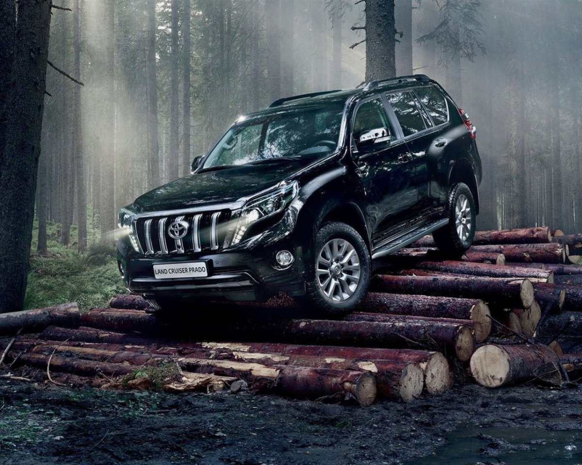 Тойота ленд Крузер 2016