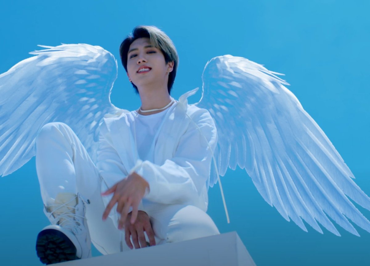 Хан Джисон плачет