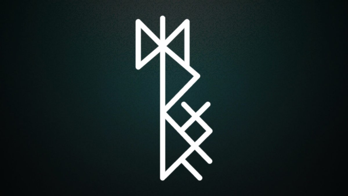 Руны на черном фоне