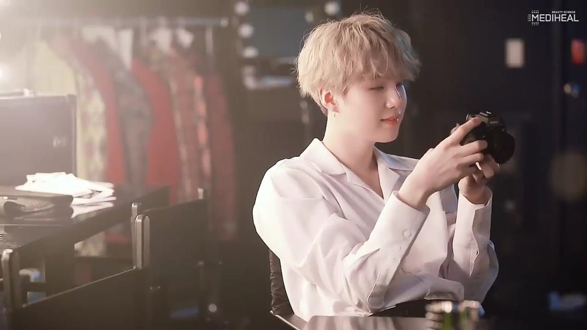 Обои с БТС Эстетика с мин Юнги