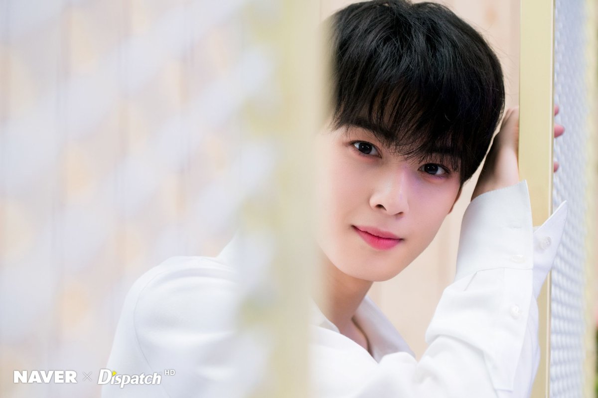 Astro ча Ыну девушка