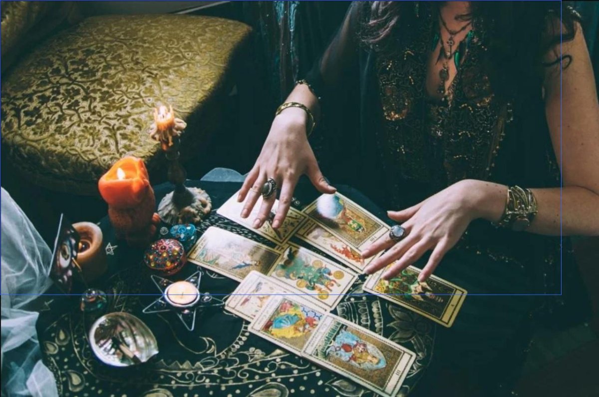 Гадалка гадает