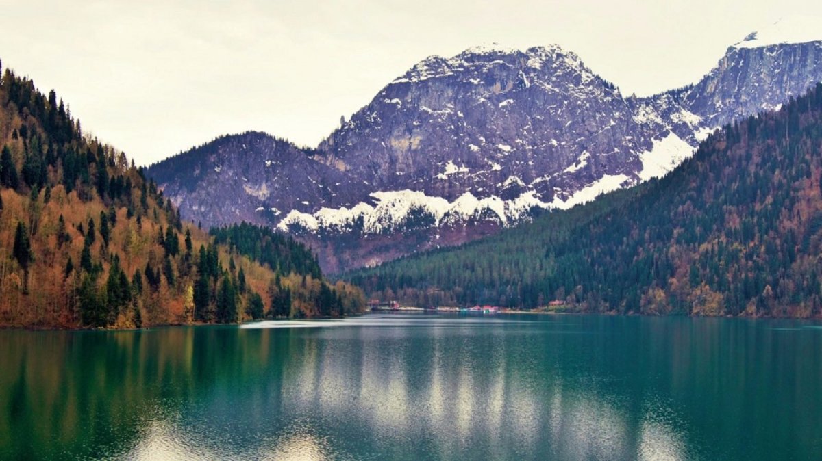 Озеро Рица Абхазия Весна