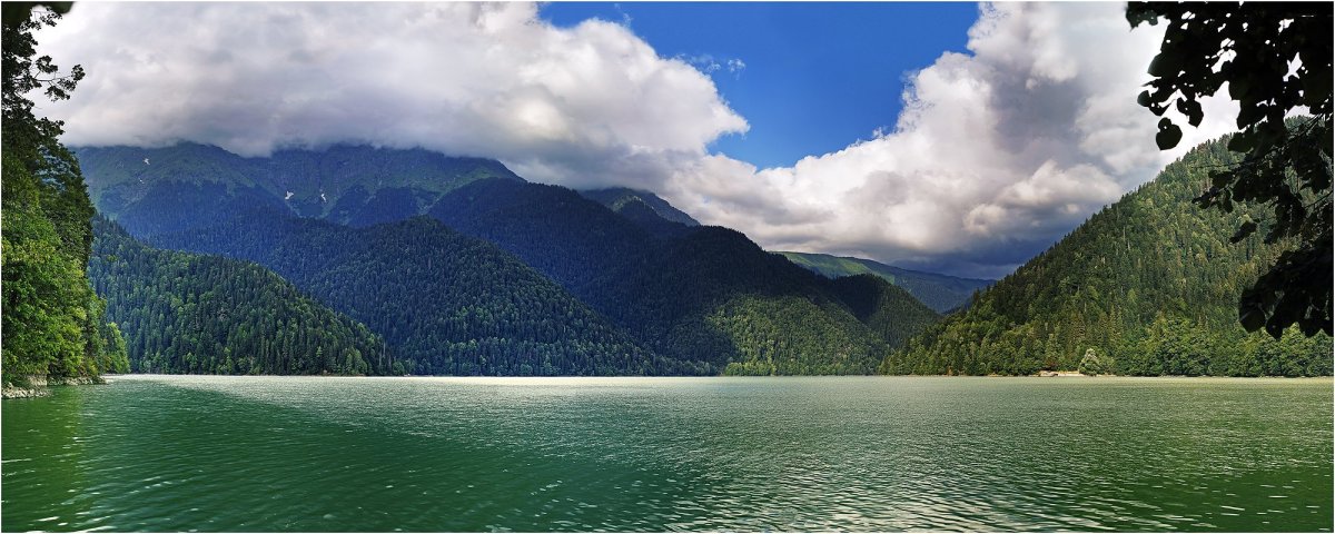 Озеро Рица Швейцария