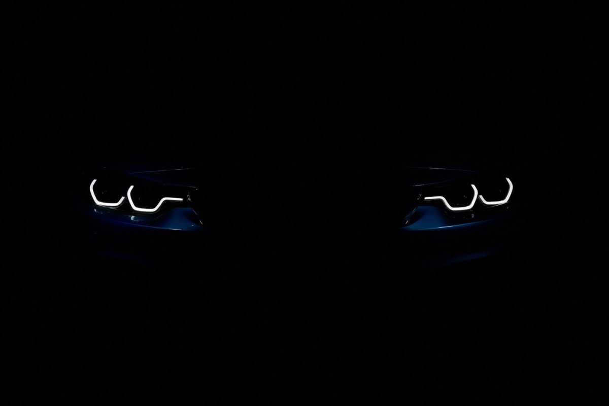 БМВ м5 ф90 фары в темноте