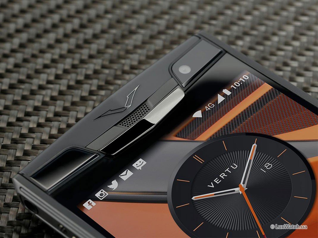 Vertu Signature Carbon