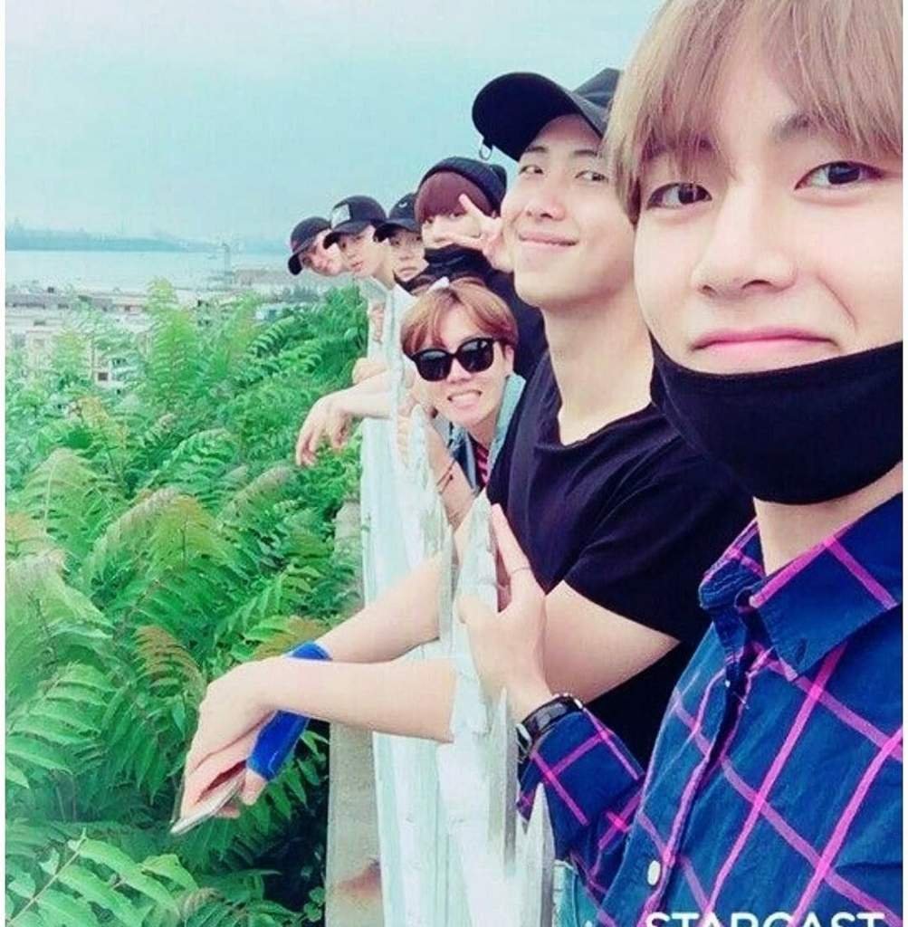 Чимин и Тэхен селфи