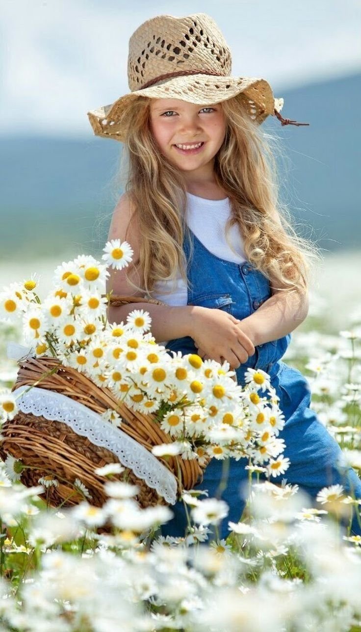 Дети с цветами