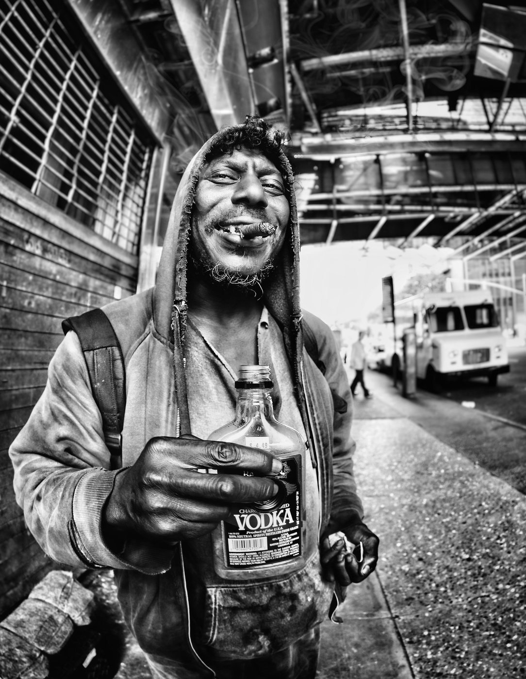 Крутой бомж