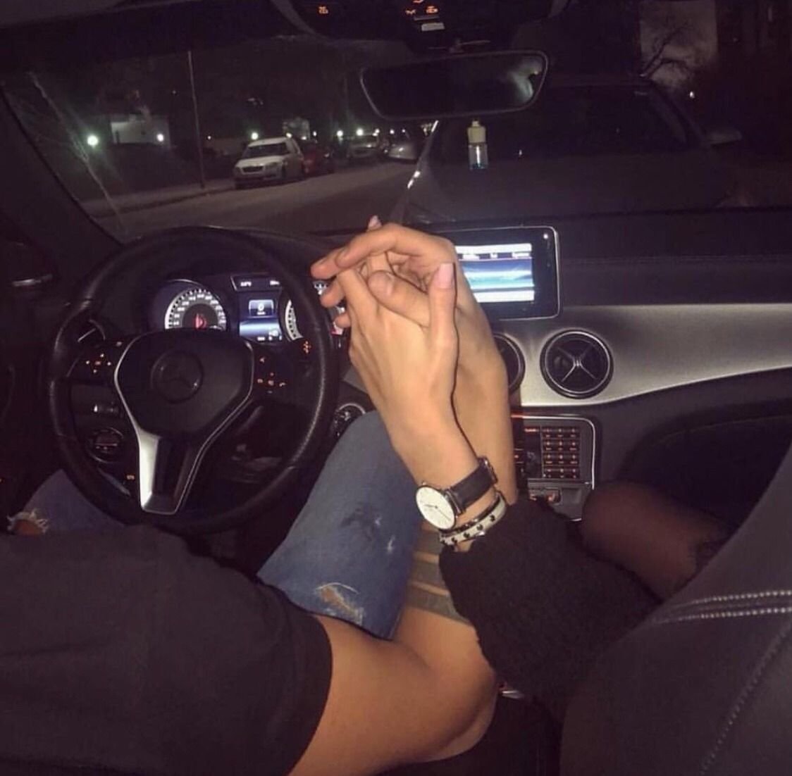 Пара в машине