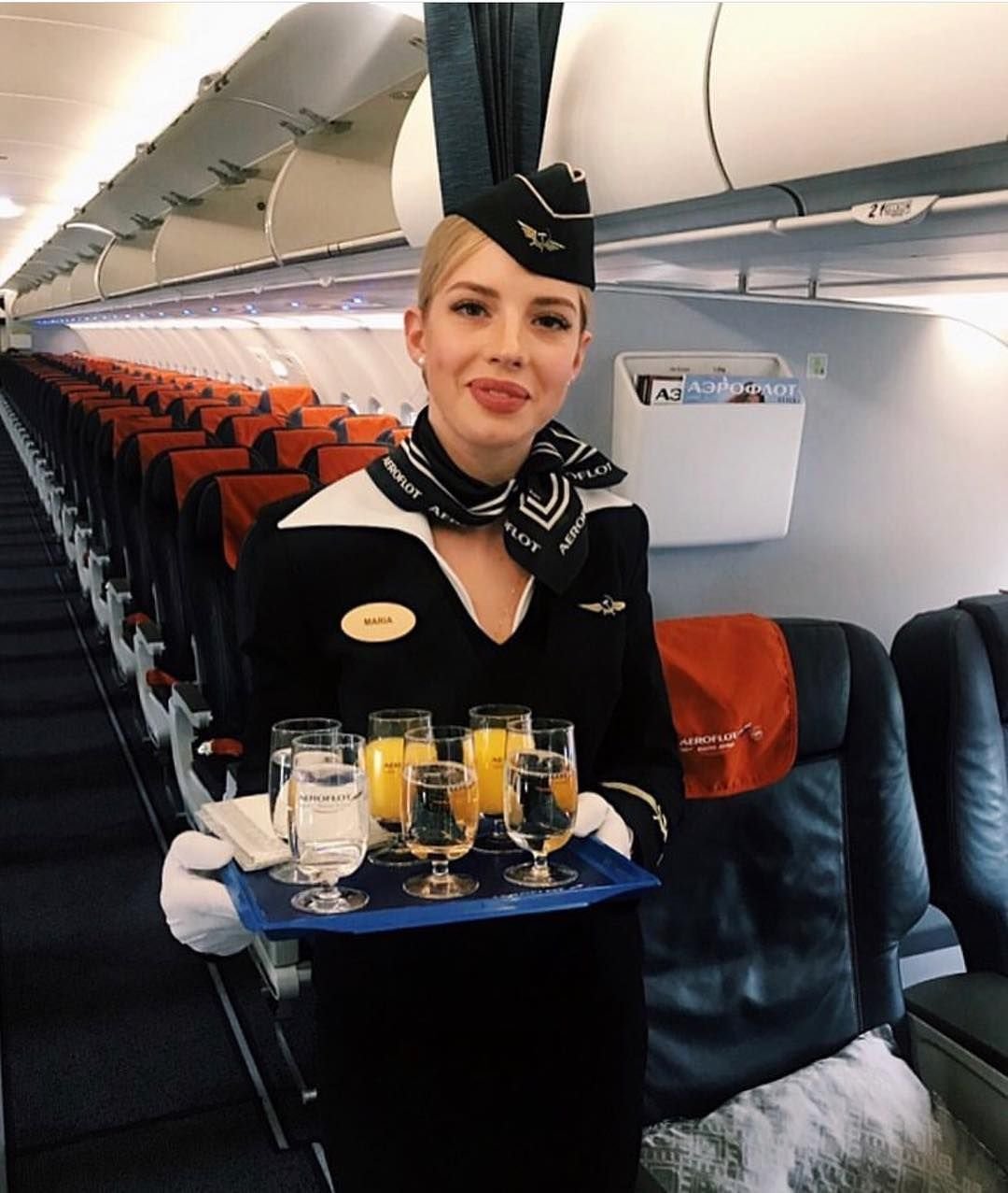 Стюардессы авиакомпании Бритиш Эйрвейз