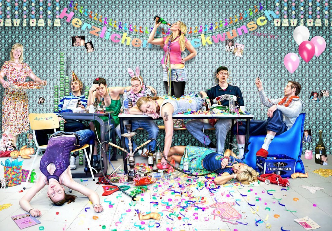 Корпоратив помните вам с этими людьми еще работать