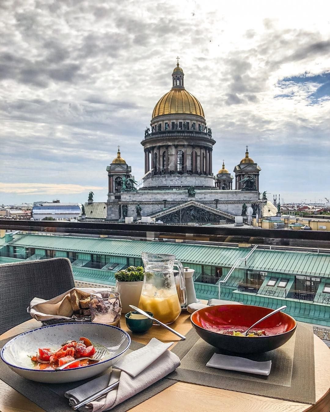 Открытка из Питера с любовью