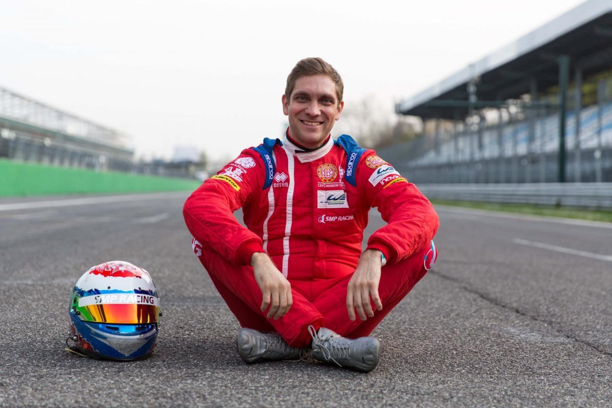 Виталий Петров гонщик