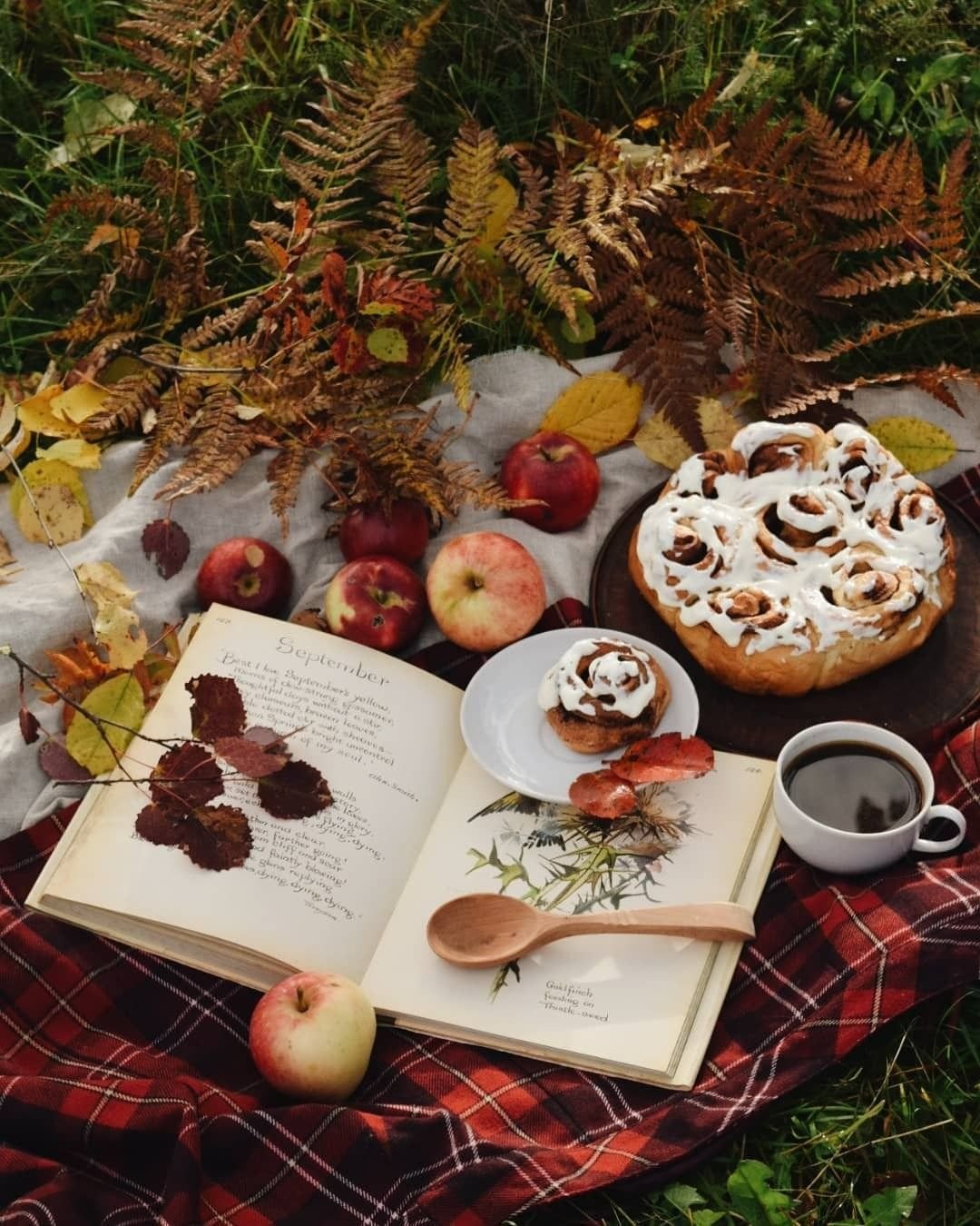 Осенняя выпечка красивая и уютная
