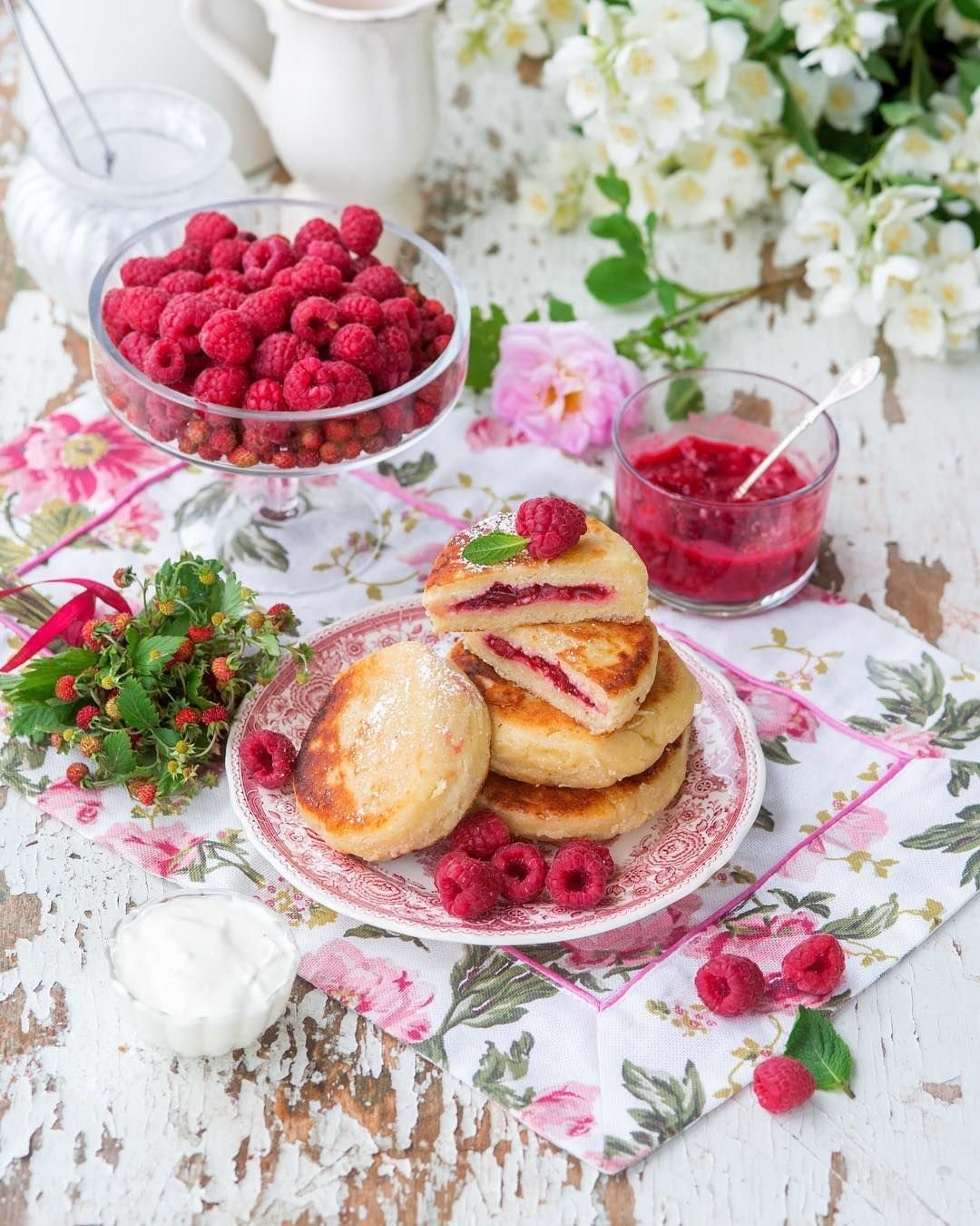 Завтрак с малиной