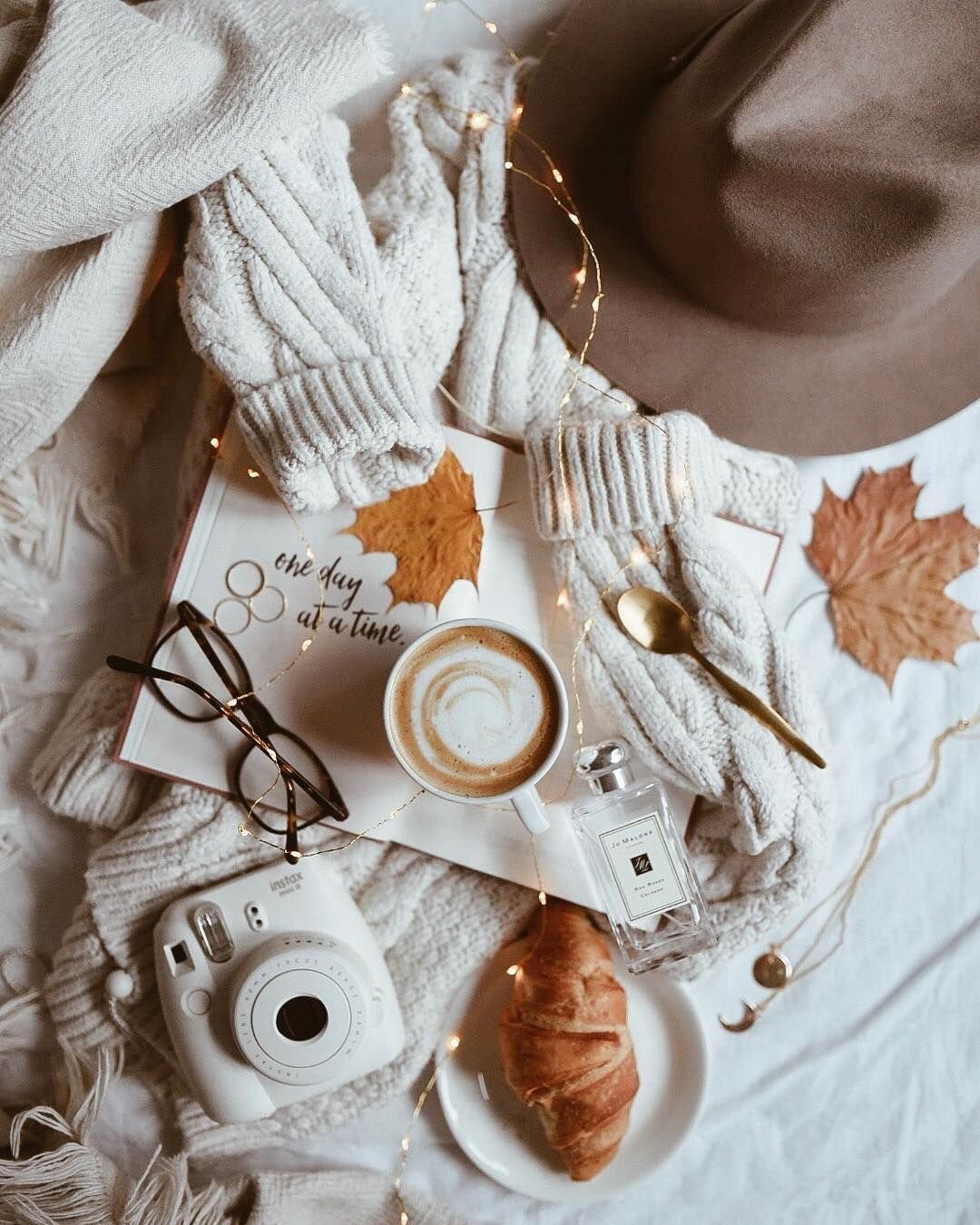 Бич девочки в стиле арт