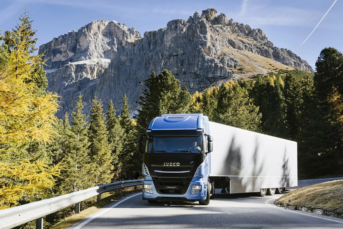 Ивеко Стралис 2017