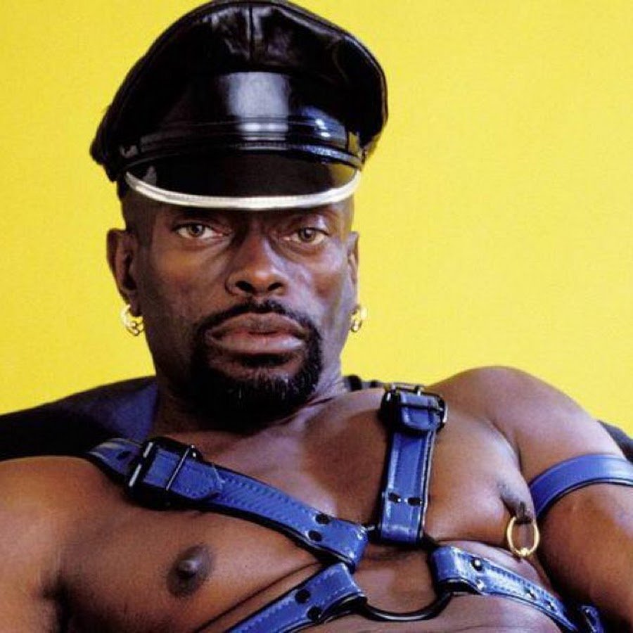 Паша с днем рождения черный Властелин