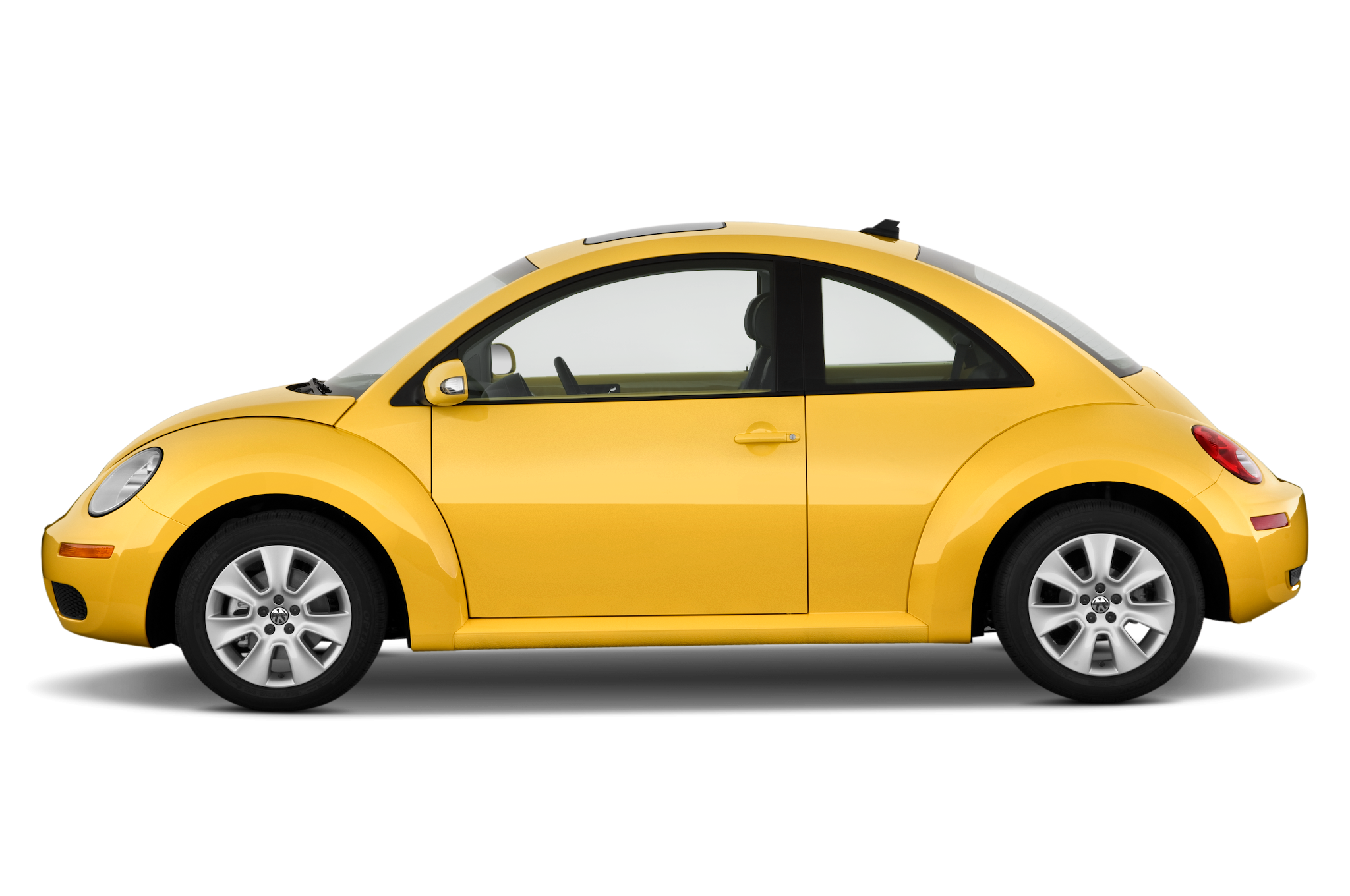 Легковая машина боком. Volkswagen New Beetle. Volkswagen New Beetle 2010. Фольксваген Жук 2010 седан. Фольксваген Битл 2017.