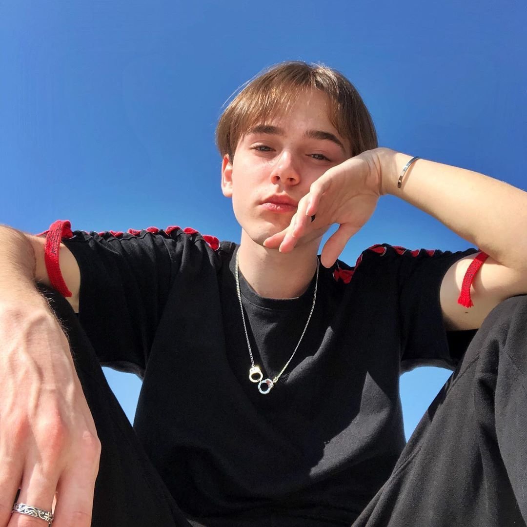 Лицо краша мальчика 14 лет