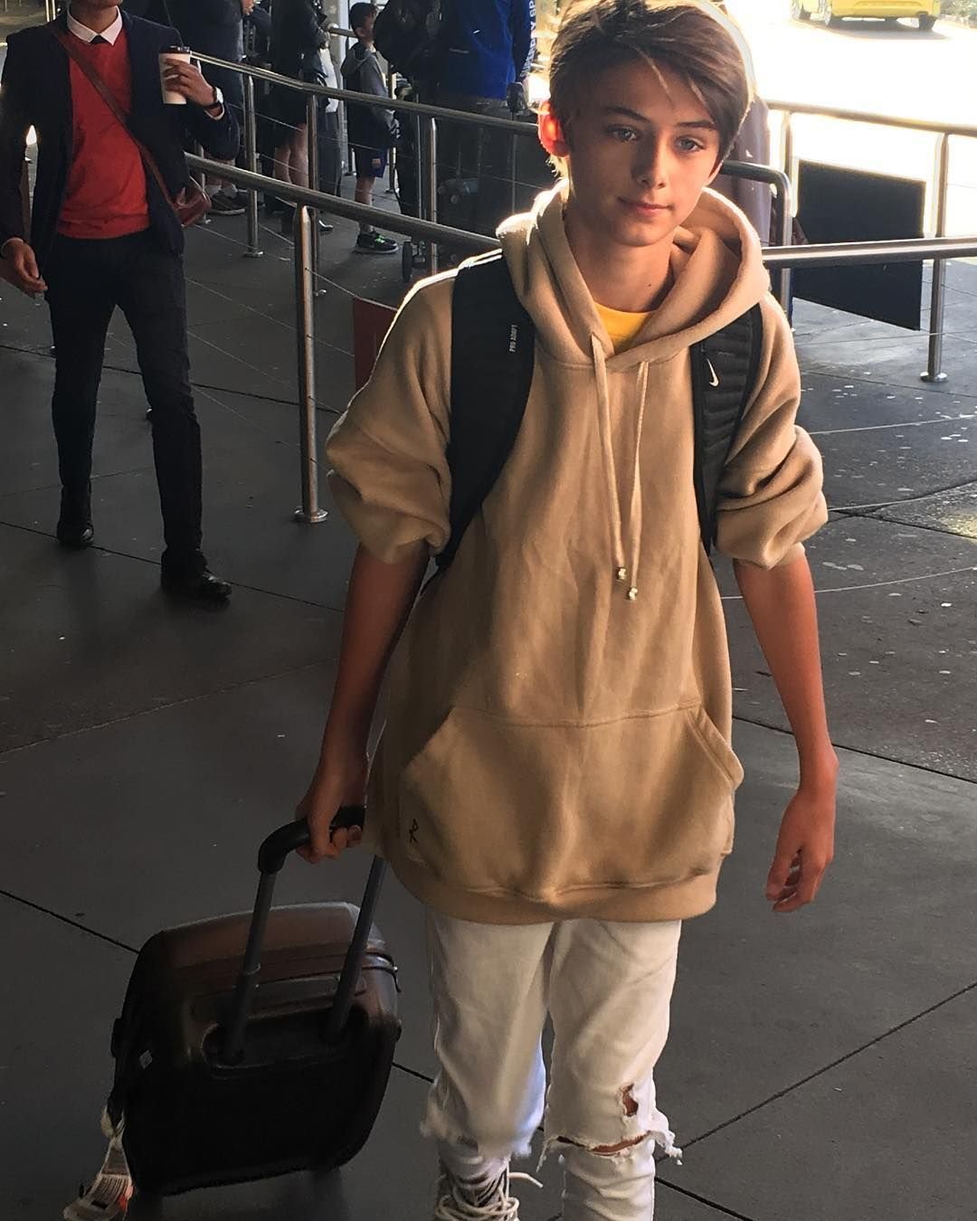 Клава Кока и нилетто