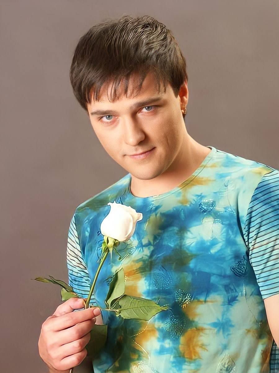 Юрий Шатунов лысый