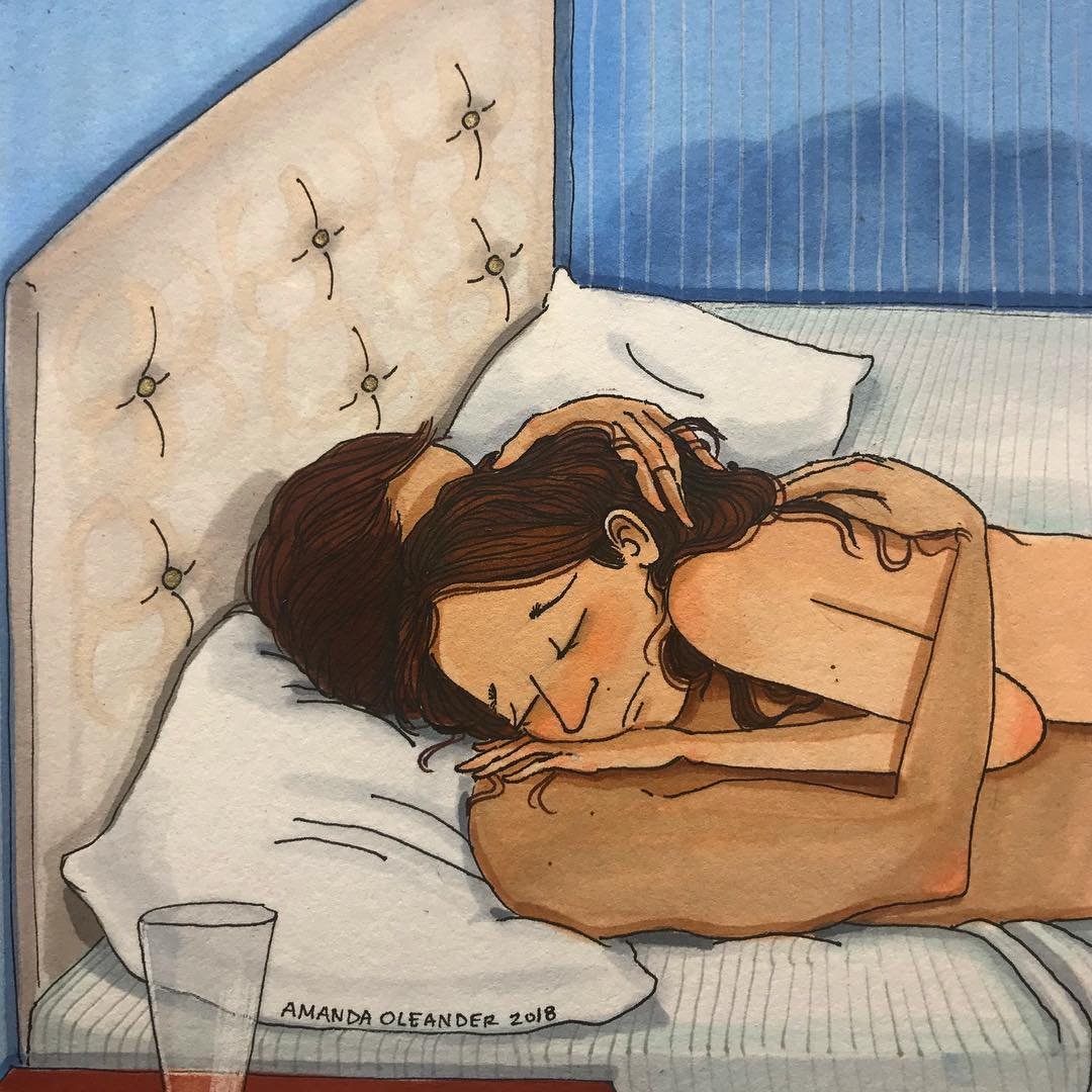 Утренние обнимашки в постели