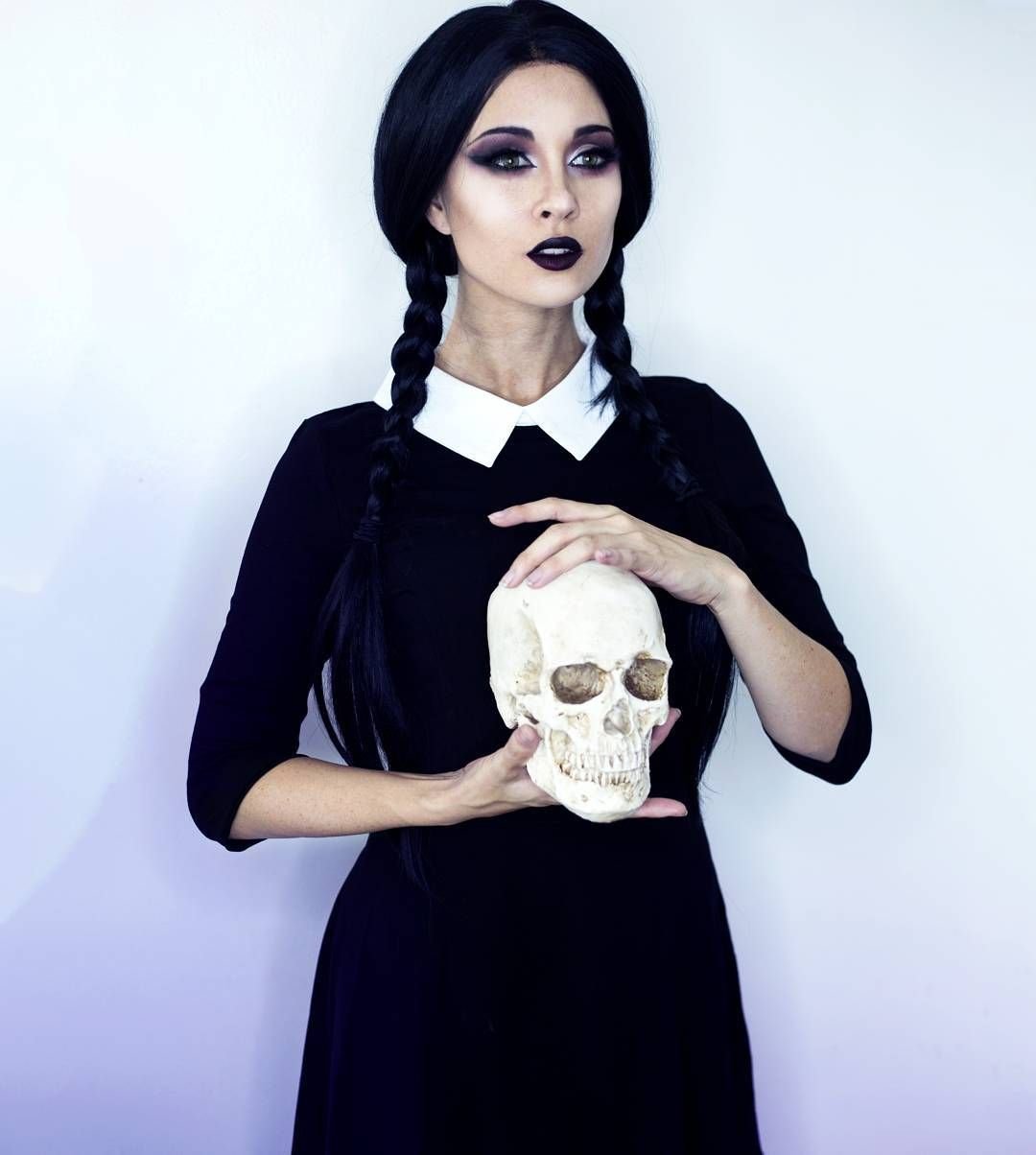 Уэнзди Аддамс Cosplay